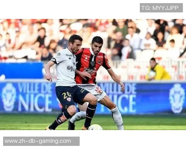 甘冈与斯特拉斯激战正酣谁能在法甲赛场上笑到最后